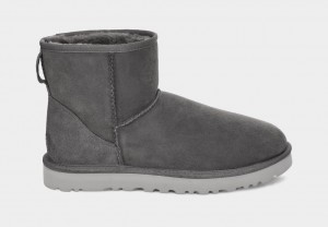 Botas Ugg Classic Mini Hombre Gris Oscuro | Argentina VAILFQU-46