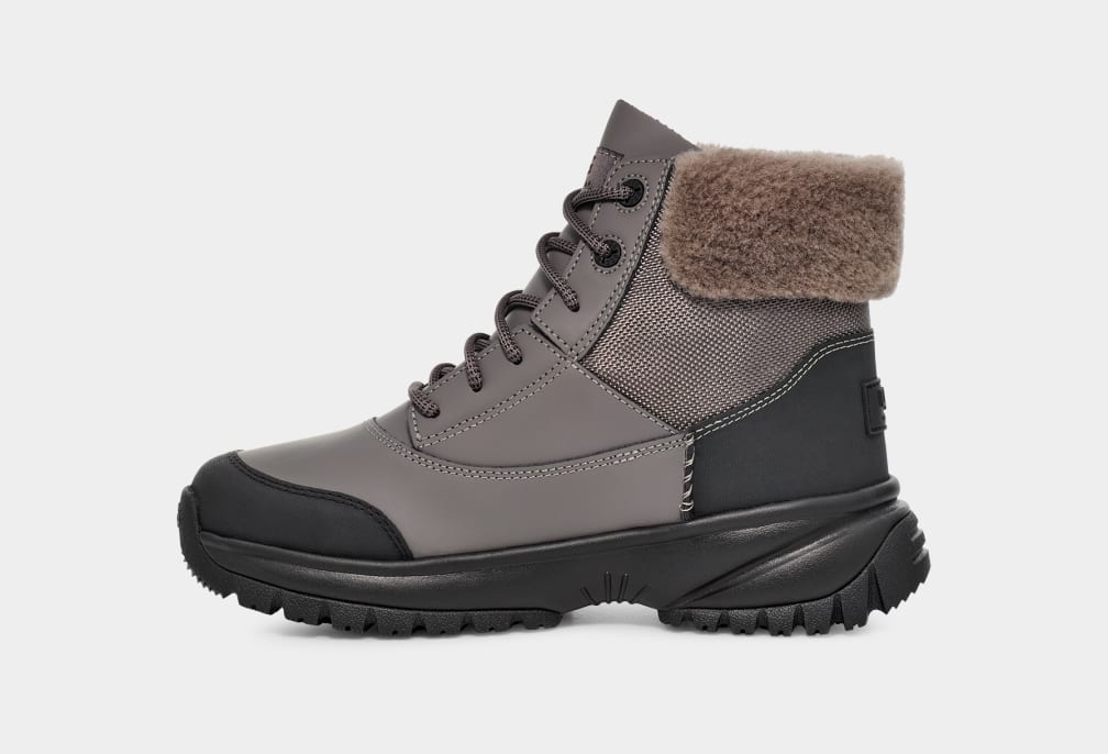 Botas Ugg Yose Fluff V2 Mujer Gris | Argentina BNUJRMX-07