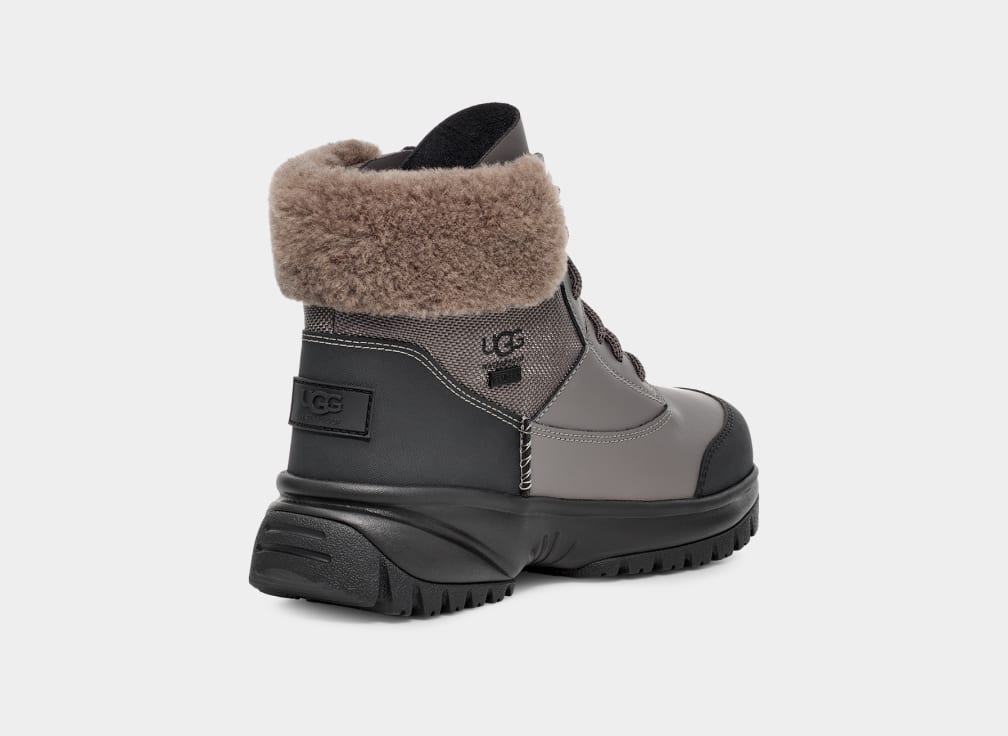 Botas Ugg Yose Fluff V2 Mujer Gris | Argentina BNUJRMX-07